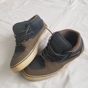 blue/brown vans half cab's